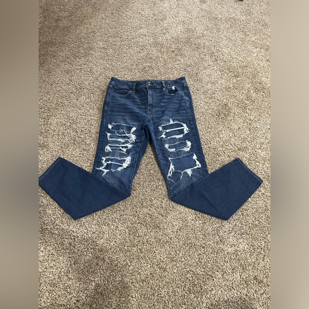 Distressed AE Jeggings
